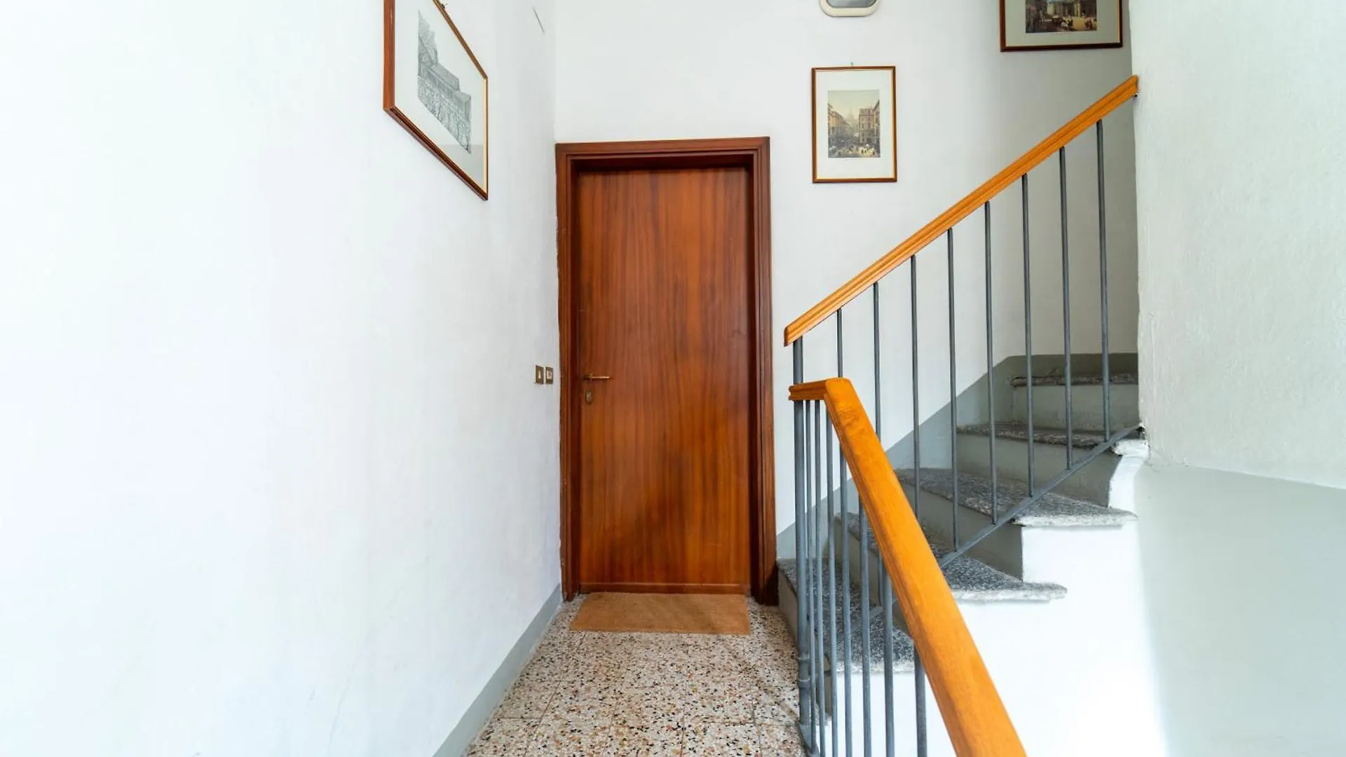 Lotus Apartment By Wonderful Italy contacts
